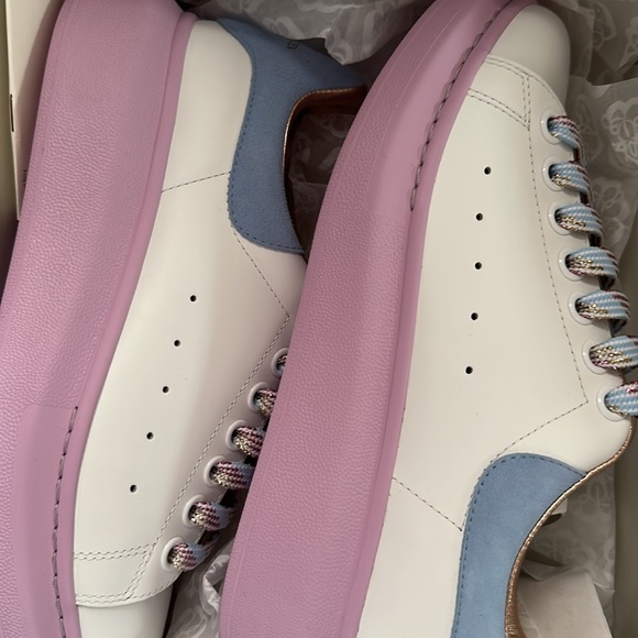 McQueen GENDER REVEAL SIZE 38.5 & 40 PINK BLUE LARRY WHITE - Picture 6 of 6